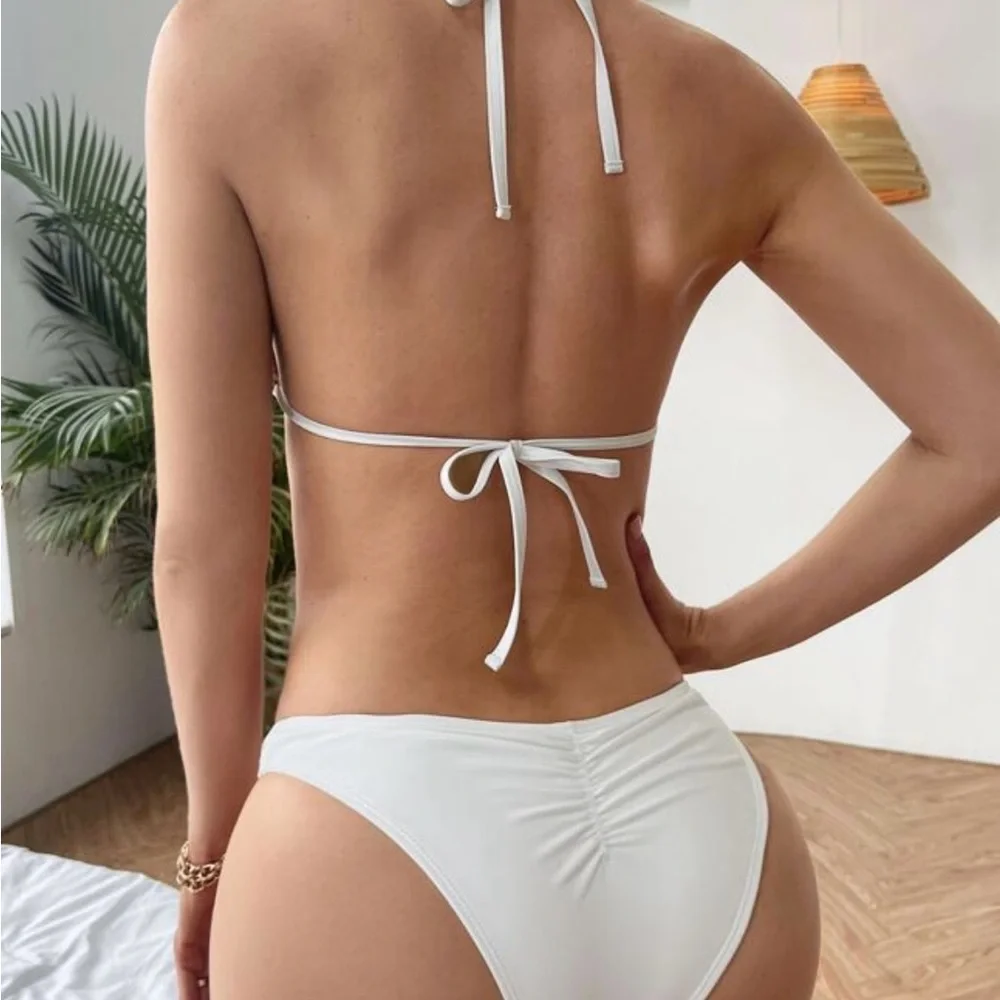 Cute White Crocheted Bikini with Scrunch Back Bottom - Size XL - Worn Once - Picture 10 of 10